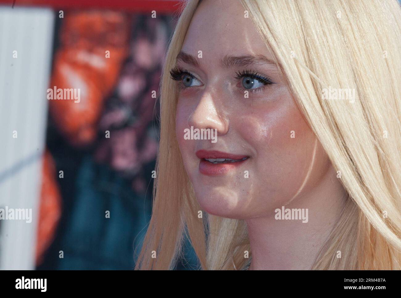 Bildnummer: 60417810  Datum: 31.08.2013  Copyright: imago/Xinhua (130831) -- VENICE, Aug. 31, 2013 (Xinhua) -- Dakota Fanning, actress of the movie Night Moves poses at red carpet during the 70th Venice International Film Festival in the Lido of Venice , Italy, Aug. 31, 2013. (Xinhua/Yan Ting) ITALY-VENICE-FILM-FESTIVAL-NIGHT MOVES PUBLICATIONxNOTxINxCHN Kultur Entertainment People Film 70 Internationale Filmfestspiele Venedig Filmpremiere Premiere Porträt xsp x0x 2013 quer      60417810 Date 31 08 2013 Copyright Imago XINHUA  Venice Aug 31 2013 XINHUA Dakota Fanning actress of The Movie Night Stock Photo