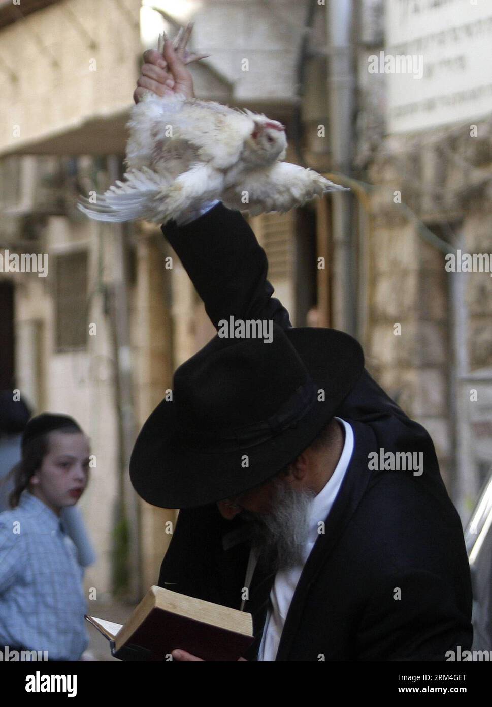 Porno: Men qoshnimni sikaman