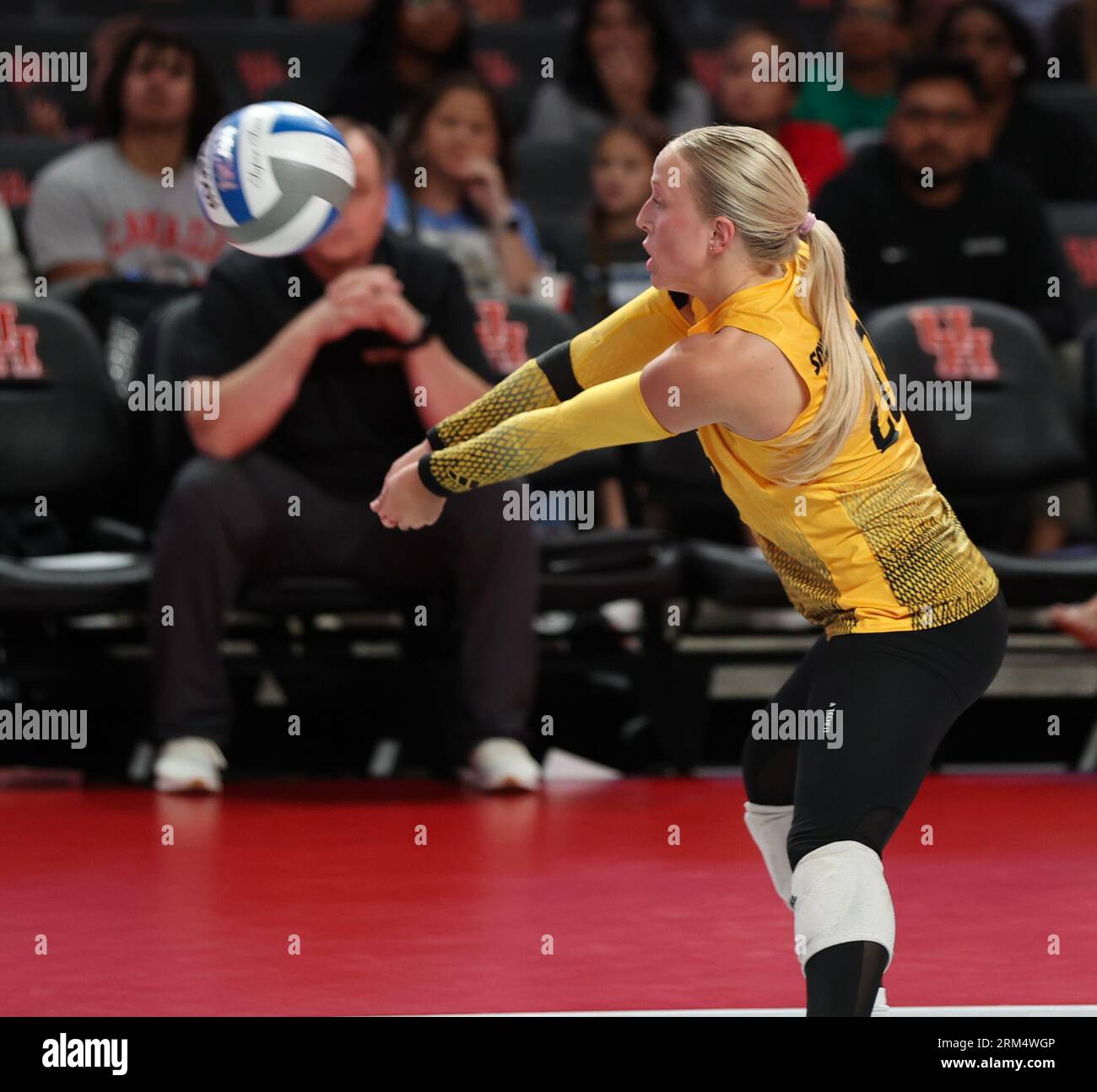 August 26, 2023 Southern Miss defensive specialist Megan Harris (20) digs the ball during an NCAA volleyball match between Houston and Southern Miss on August 26, 2023 in Houston