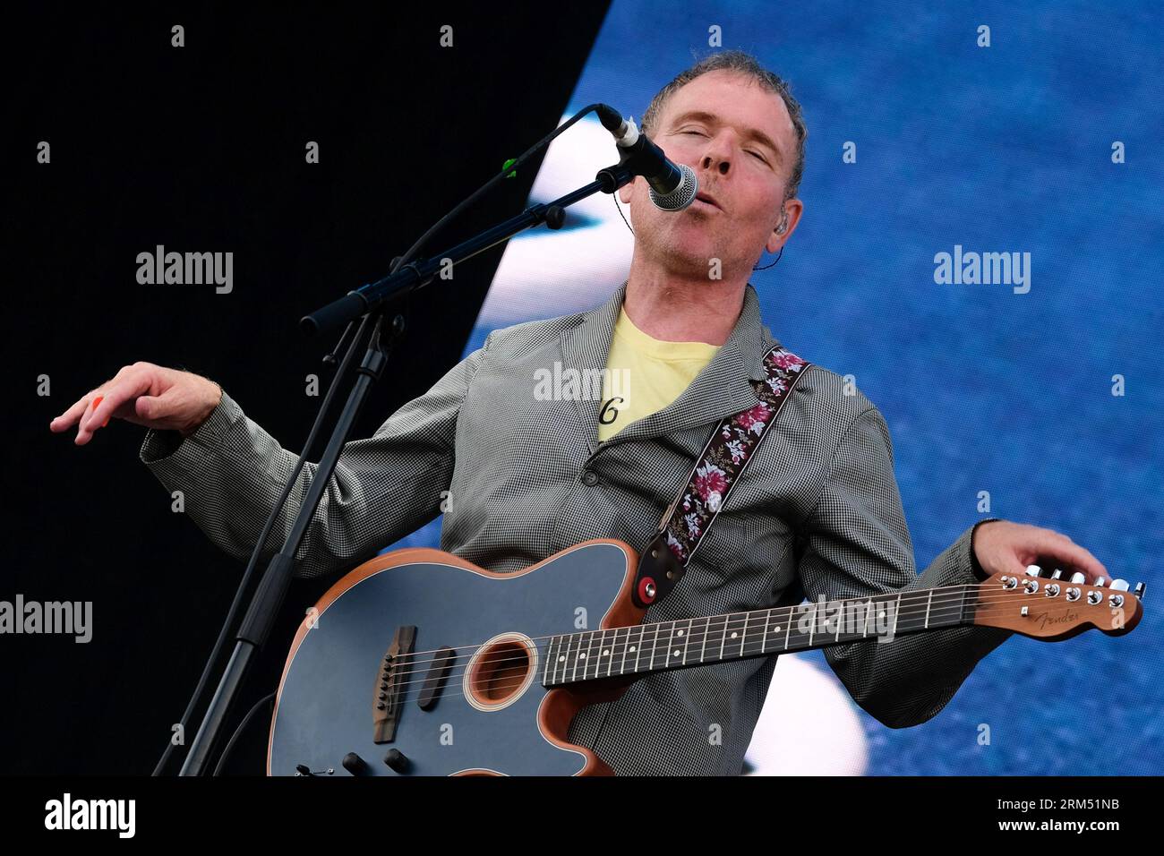 Portsmouth, UK. 26th Aug, 2023. Stuart Lee Murdoch lead guitarist and ...