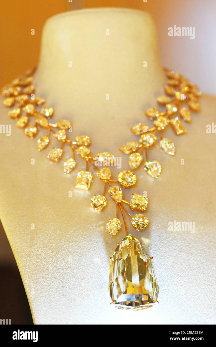 Incomparable necklace discount