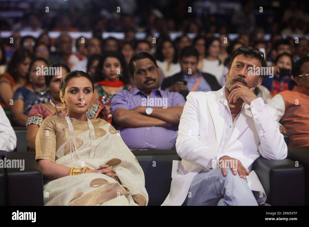 Bildnummer: 60735130  Datum: 20.11.2013  Copyright: imago/Xinhua (131120) -- GOA, Nov. 20, 2013 (Xinhua) -- Indian film actress Rekha and actor Jackie Shroff attend the opening ceremony of the 44th International Film Festival in Panaji, Goa of southwest India, Nov. 20, 2013. The 44th International Film Festival of India started in Panaji of Goa in southwest India on Wednesday. More than 320 films from 75 countries and regions are scheduled to take part in the ten-day event. (Xinhua/Zheng Huansong) INDIA-GOA-FILM FESTIVAL PUBLICATIONxNOTxINxCHN people xas x0x 2013 quer      60735130 Date 20 11 Stock Photo