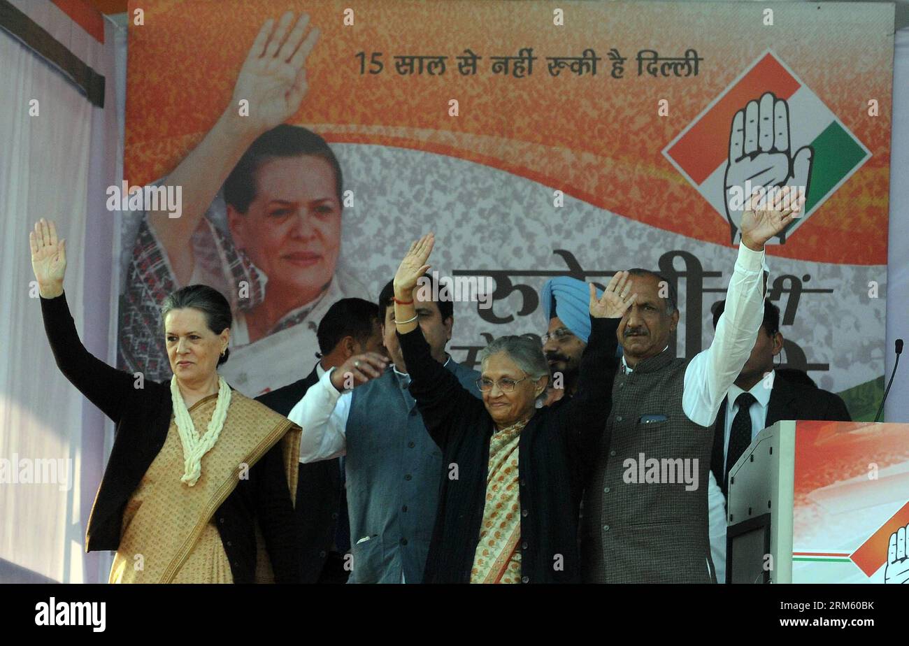 Bildnummer: 60749922  Datum: 24.11.2013  Copyright: imago/Xinhua     (131124) -- NEW DELHI, Nov. 24, 2013 (Xinhua) -- Indian National Congress Party president Sonia Gandhi (1st L) and Delhi Chief Minister Sheila Dikshit (C, Front) wave to supporters at a public rally ahead of the Delhi state elections slated for Dec. 4 at Shastri Park in New Delhi, India, Nov. 24, 2013. (Xinhua/Partha Sarkar) INDIA-NEW DELHI-SONIA GANDHI PUBLICATIONxNOTxINxCHN People Politik Demo premiumd x0x xmb 2013 quer Stock Photo