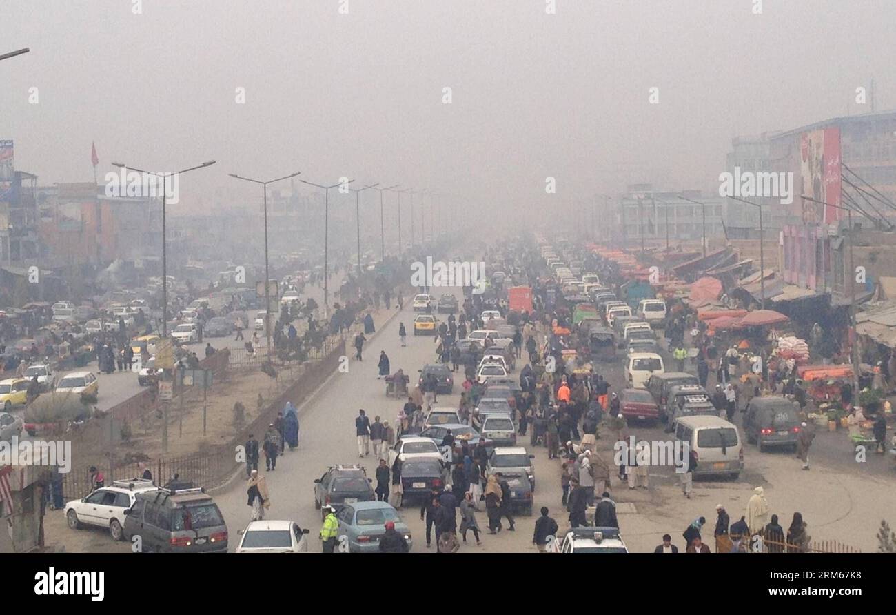 Bildnummer: 60834245  Datum: 16.12.2013  Copyright: imago/Xinhua     (131216) -- KABUL, Dec. 16, 2013 (Xinhua) -- Fog envelopes Kabul, capital of Afghanistan, on Dec. 16, 2013. Heavy fog cloaked Kabul on Monday, affecting public transportation and local people s life. (Xinhua/Omid) AFGHANISTAN-KABUL-FOG PUBLICATIONxNOTxINxCHN Gesellschaft Wetter Nebel xcb x0x 2013 quer Stock Photo