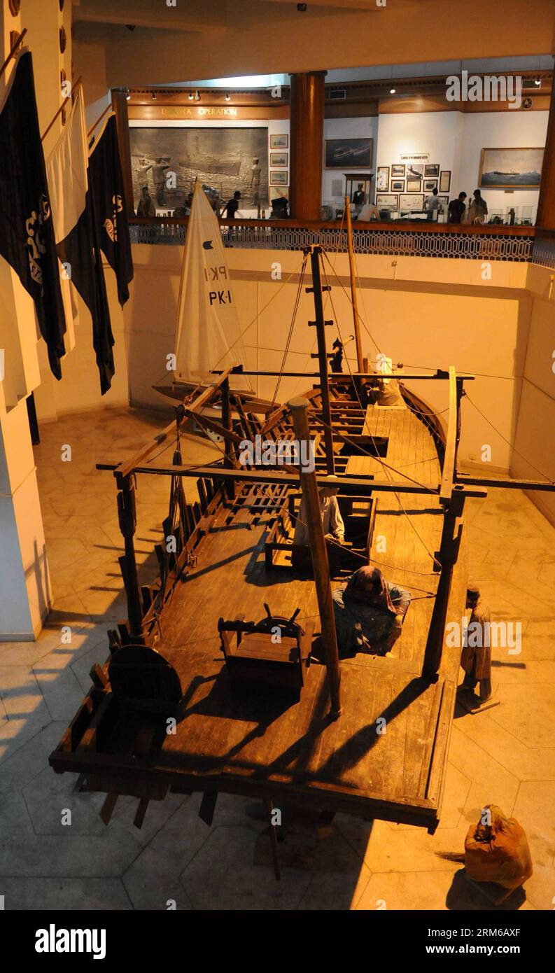 (131229) -- KARACHI, Dec. 29, 2013 (Xinhua) -- A model of an antique ship is seen at Pakistan Maritime Museum in the port city of Karachi, southern Pakistan, Dec. 29, 2013. Pakistan Maritime Museum is a naval museum and park in Karachi. It is based on modern concepts of presentation and interactive education. (Xinhua/Ahmad Kamal) PAKISTAN-KARACHI-MARITIME-MUSEUM PUBLICATIONxNOTxINxCHN   Karachi DEC 29 2013 XINHUA a Model of to Antique Ship IS Lakes AT Pakistan Maritime Museum in The Port City of Karachi Southern Pakistan DEC 29 2013 Pakistan Maritime Museum IS a Naval Museum and Park in Karach Stock Photo