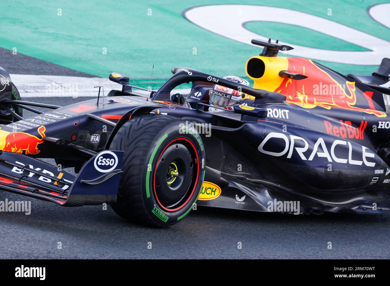Max verstappen in helmet hi-res stock photography and images Max verstappen in helmet hi-res stock photography and images