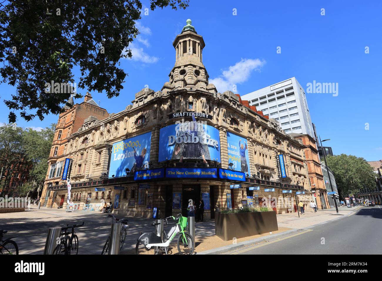 Mrs Doubtfire, the comedy musical at Shaftesbury Theatre in London. West End, based on the 1993 film of the same name, UK Stock Photo