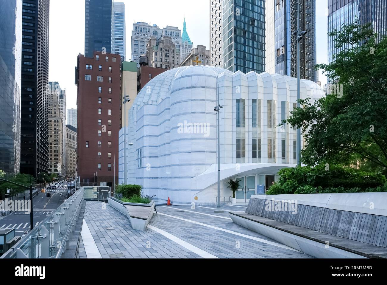 Architectural detail of Liberty Park, an elevated public park at the World Trade Center in Lower Manhattan, New York City. Stock Photo