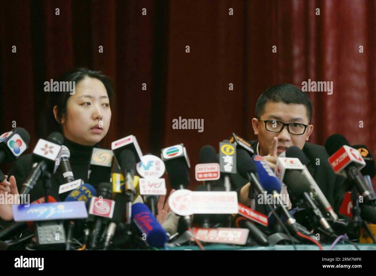 Ignatius Ong Ming Choy, senior official of Malaysian Airlines, answers questions at the third press conference concerning the missing flight MH370 in Beijing, capital of China, March 9, 2014. The Malaysia Airlines Flight MH370, a Boeing B777-200, lost communication and radar signal on its flight from Malaysia s capital Kuala Lumpur to Beijing on early Saturday morning. On board were 227 passengers from 14 countries, including 154 Chinese, and 12 Malaysian flight crew. (Xinhua/Wang Shen) CHINA-BEIJING-MALAYSIAN FLIGHT-MISSING-PRESS CONFERENCE (CN) PUBLICATIONxNOTxINxCHN   Ignatius Ong Ming Choy Stock Photo