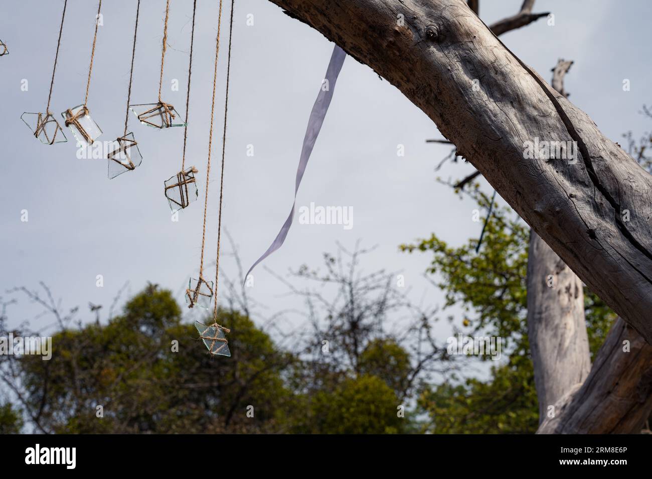 String art installation hi-res stock photography and images - Alamy