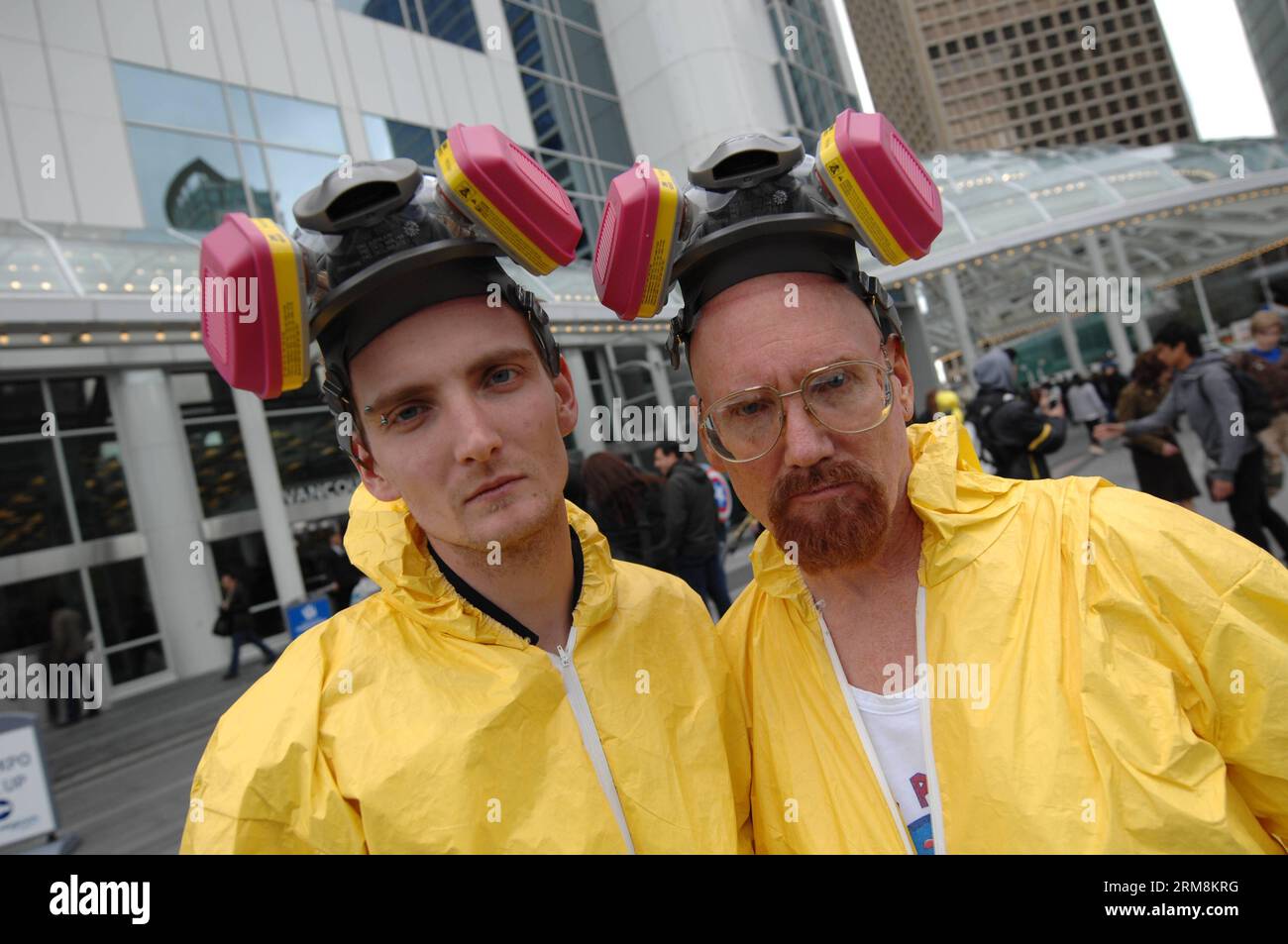 People dressed as their favorite characters pose during the Fan Expo 2014 in Vancouver, Canada, April 18, 2014. Fan Expo is an annual multi-genre fan convention, showcasing comic books, science fiction/fantasy and film/television and related popular arts. This convention is one of the largest of its kind in the world. (Xinhua/Sergei Bachlakov) CANADA-VANCOUVER-FAN EXPO 2014 PUBLICATIONxNOTxINxCHN   Celebrities Dressed As their Favorite characters Pose during The supporter EXPO 2014 in Vancouver Canada April 18 2014 supporter EXPO IS to Annual Multi Genre supporter Convention showcasing Comic B Stock Photo