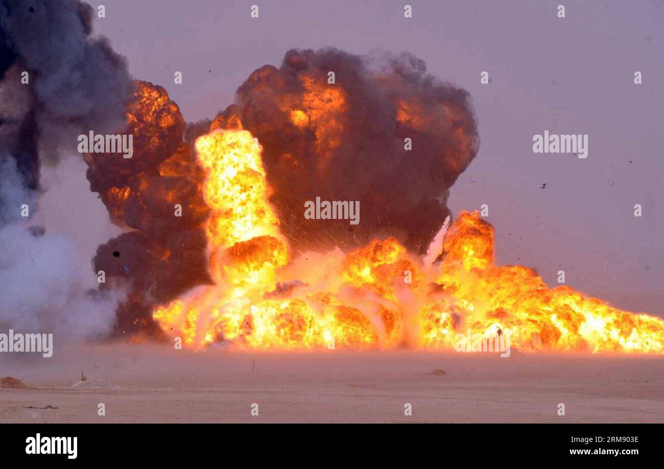 An explosion is seen during Saudi Arabia s Abdullah s Sword military drill in Hafar Al-Batin, near the border with Kuwait, on April 29, 2014. (Xinhua/Saudi Press Agency) SAUDI ARABIA-MILITAY-DRILL PUBLICATIONxNOTxINxCHN   to Explosion IS Lakes during Saudi Arabia S Abdullah S Sword Military Drill in  Al  Near The Border With Kuwait ON April 29 2014 XINHUA Saudi Press Agency Saudi Arabia  Drill PUBLICATIONxNOTxINxCHN Stock Photo