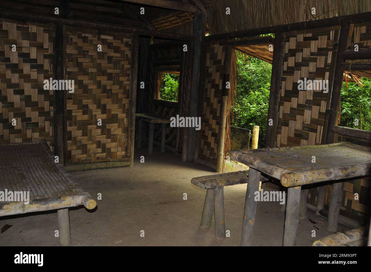 (140506) -- DIEN BIEN PHU, May 6, 2014 (Xinhua) -- The photo taken on May 6 shows the living and working shack/hideout used by the late Chinese General Wei Guoqing near the shack of the chief of Chinese Military Advisory Mission in Muong Phang, east of Dien Bien Phu city, Vietnam. May 7 is the 60th anniversary of the victory in the battle of Dien Bien Phu. The ignominious defeat of France to the then ragtag Vietnamese Army in Dien Bien Phu signaled the end of the French colonial rule in Indochina. (Xinhua/Zhang Jianhua) (lmz) VIETNAM-DIEN BIEN PHU-BATTLE-HEADQUARTER PUBLICATIONxNOTxINxCHN   Di Stock Photo