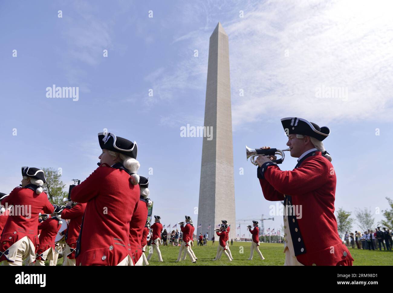 (140512) -- WASHINGTON D.C., May 12, 2014 (Xinhua) -- Soldiers of a military band perform during the reopening ceremony of the Washington Monument, in Washington D.C., the United States, on May 12, 2014. The iconic Washington Monument in this American national capital on Monday reopened on completion of 32-month repairs with a cost of 15 million U.S. dollars.(Xinhua/Yin Bogu) U.S.-WASHINGTON MONUMENT-REOPENING PUBLICATIONxNOTxINxCHN   Washington D C May 12 2014 XINHUA Soldiers of a Military Tie perform during The Reopening Ceremony of The Washington Monument in Washington D C The United States Stock Photo