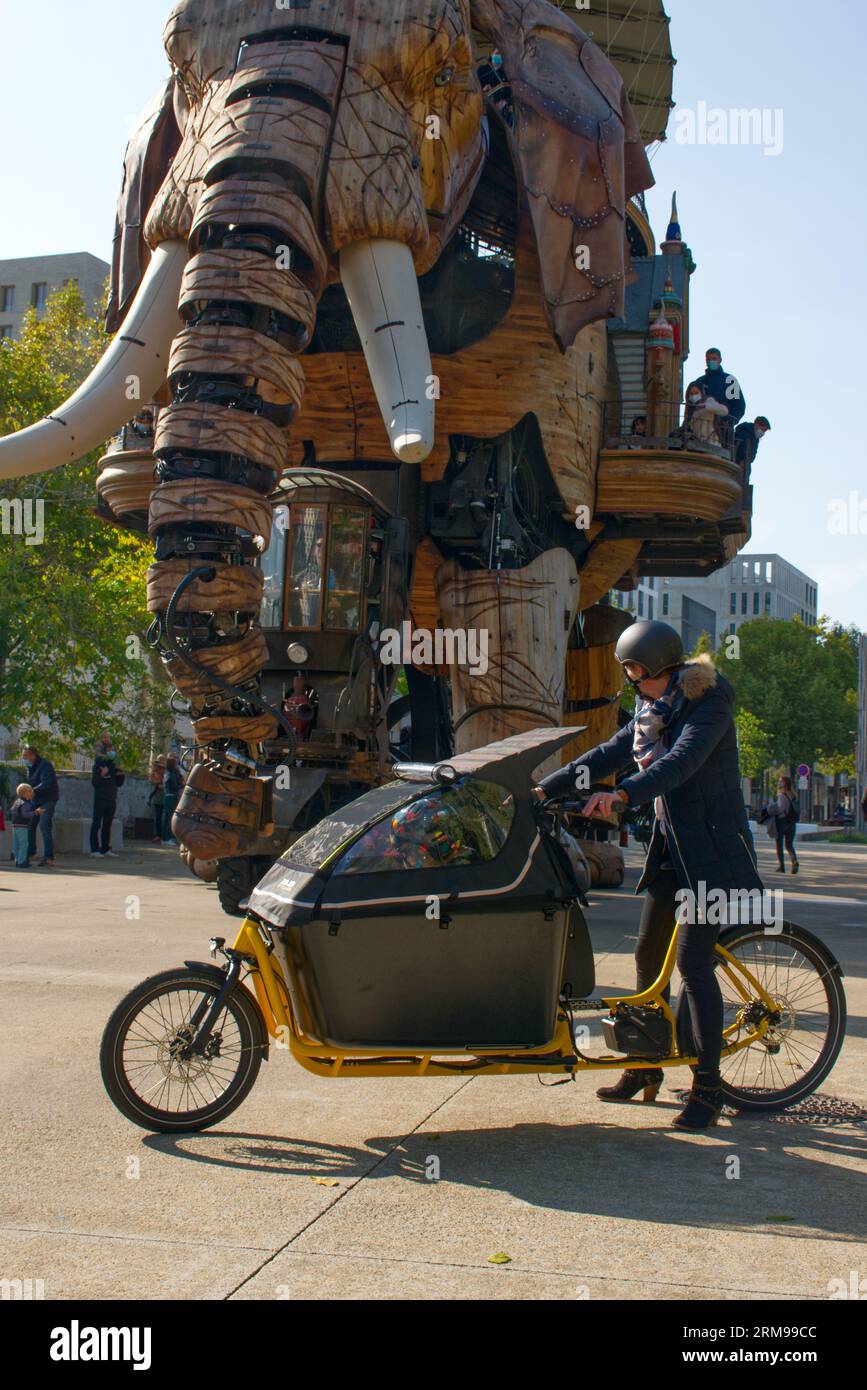Nantes, France - 18 october 2020: This giant elephant is part of the show of the island machines ( les machines de l'ile ) created by F. Delaroziere a Stock Photo