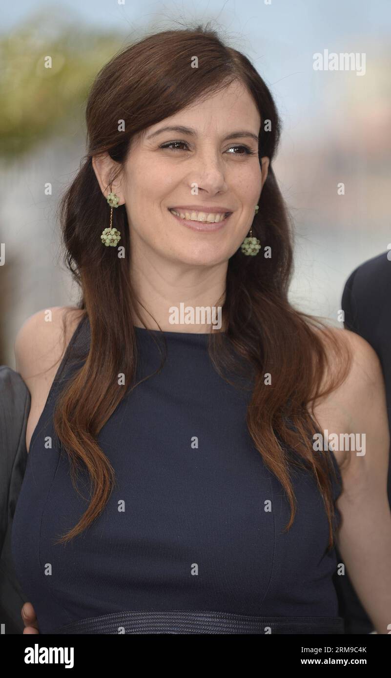 (140517) -- CANNES, May 17, 2014 (Xinhua) -- Argentine actress Maria Marull poses during the photocall for Relatos Salvajes (Wild Tales) during the 67th Cannes Film Festival in Cannes, France, May 17, 2014. The movie is presented in the Official Competition of the festival which runs from 14 to 25 May. (Xinhua/Ye Pingfan) FRANCE-CANNES-FILM FESTIVAL-WILD TALES-PHOTO CALL PUBLICATIONxNOTxINxCHN   Cannes May 17 2014 XINHUA Argentine actress Mary  Poses during The photo call for  Salvajes Wild Valley during The 67th Cannes Film Festival in Cannes France May 17 2014 The Movie IS presented in The O Stock Photo