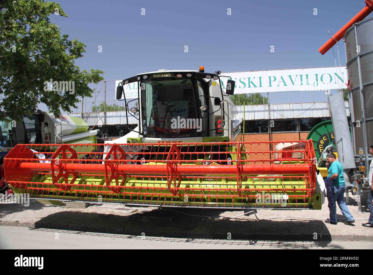 Picture taken on May 23, 2014 shows that machines are displaying during the Novi Sad agriculture fair, in Novi Sad, Serbia. About 1,500 companies participated in the 2014 agriculture fair in Novi Sad, Serbia. The 81st International Agricultural Fair that opened on May 20 displays the latest machines and other products from agricultural industry, as well as livestock.(Xinhua/Nemanja Cabric) (cy) SERBIA-NOVI SAD-AGRICULTURE FAIR PUBLICATIONxNOTxINxCHN   Picture Taken ON May 23 2014 Shows Thatcher Machines are displaying during The Novi Sad Agriculture Fair in Novi Sad Serbia About 1 500 Companie Stock Photo