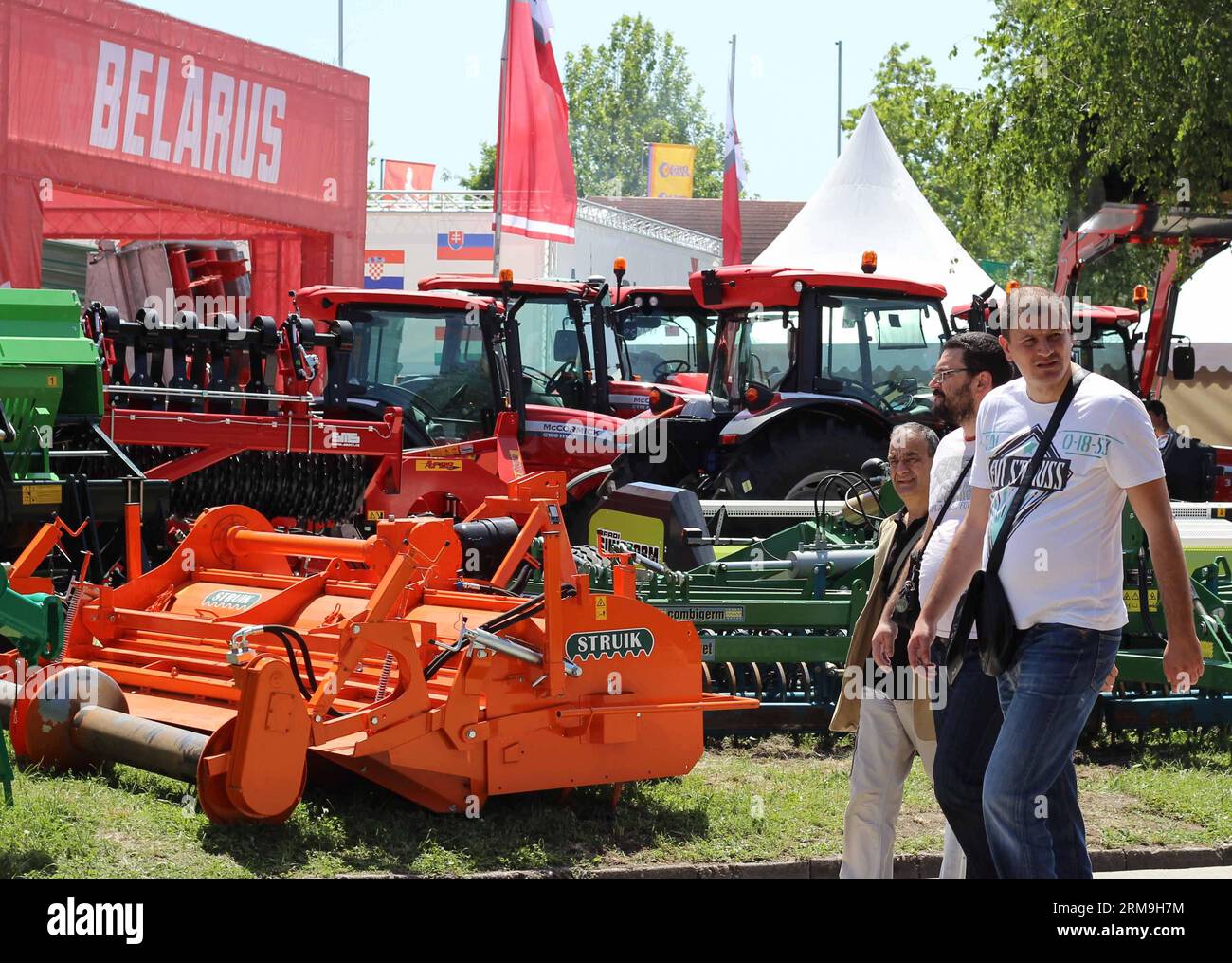 Picture taken on May 23, 2014 shows that machines are displaying during the Novi Sad agriculture fair, in Novi Sad, Serbia. About 1,500 companies participated in the 2014 agriculture fair in Novi Sad, Serbia. The 81st International Agricultural Fair that opened on May 20 displays the latest machines and other products from agricultural industry, as well as livestock.(Xinhua/Nemanja Cabric) (cy) SERBIA-NOVI SAD-AGRICULTURE FAIR PUBLICATIONxNOTxINxCHN   Picture Taken ON May 23 2014 Shows Thatcher Machines are displaying during The Novi Sad Agriculture Fair in Novi Sad Serbia About 1 500 Companie Stock Photo