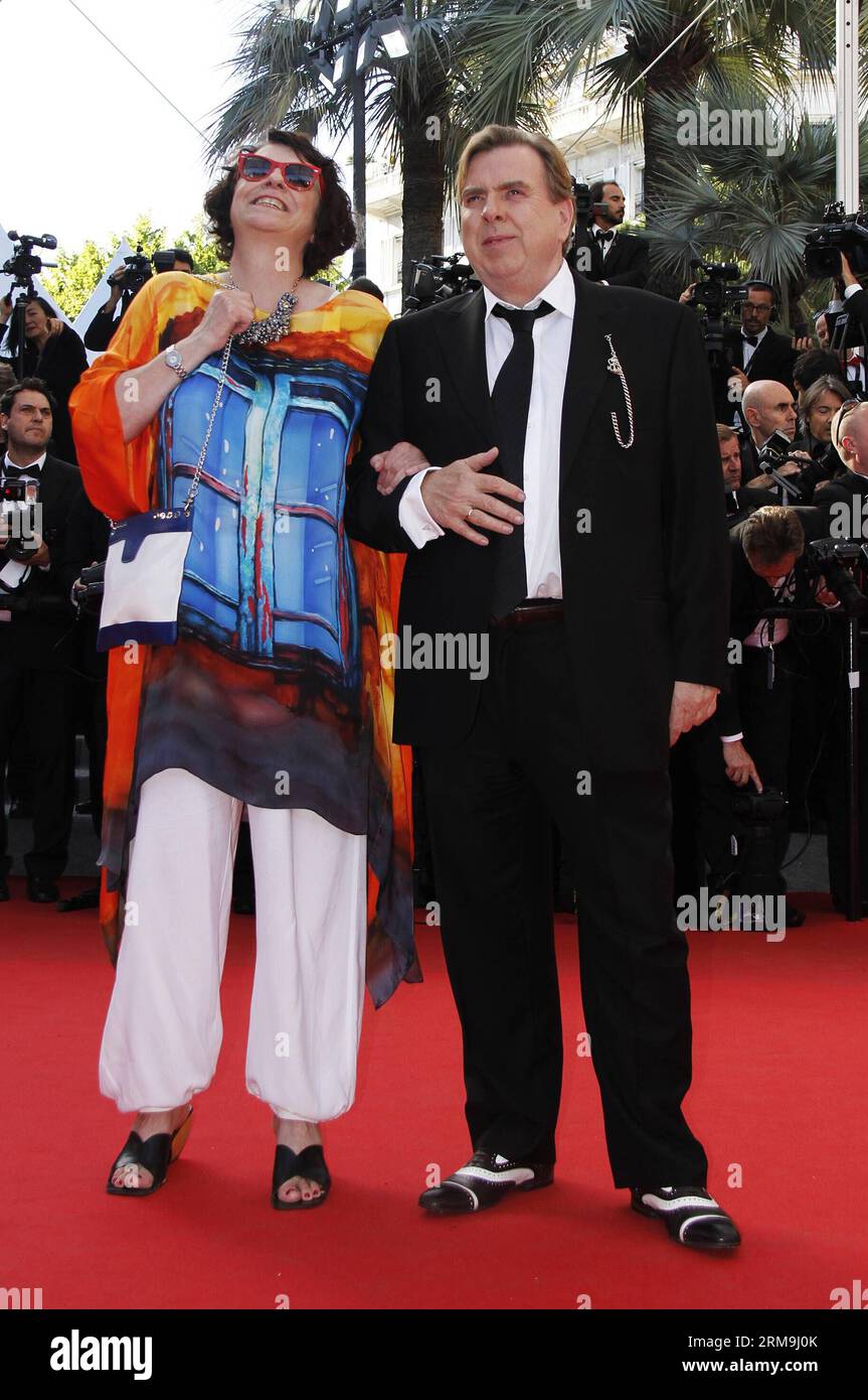 (140524) -- CANNES, May 24, 2014 (Xinhua) -- British actor Timothy Spall (R) and his wife Shane Spall (L) arrive for the screening of Per un pugno di dollari (A Fistful of Dollars) and the Closing Award Ceremony of the 67th Cannes Film Festival, in Cannes of France, May 24, 2014. (Xinhua/Ye Pingfan) FRANCE-CANNES-FILM FESTIVAL-CLOSING AWARD-RED CARPET PUBLICATIONxNOTxINxCHN   Cannes May 24 2014 XINHUA British Actor Timothy Spall r and His wife Shane Spall l Arrive for The Screening of per UN pugno Tue dollari a fistful of Dollars and The CLOSING Award Ceremony of The 67th Cannes Film Festival Stock Photo