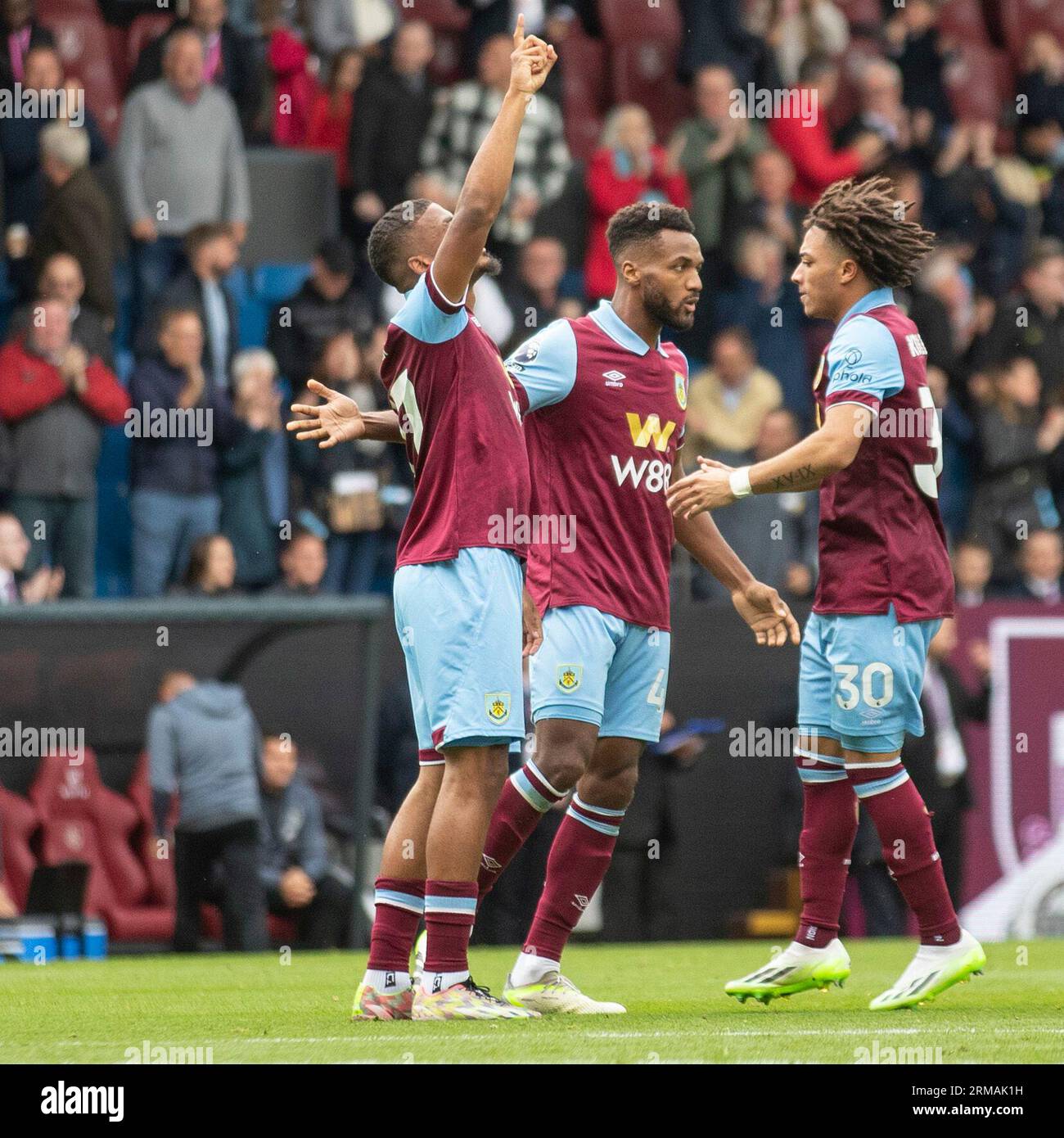 Watch Lyle Foster, Burnley x Aston Villa Online