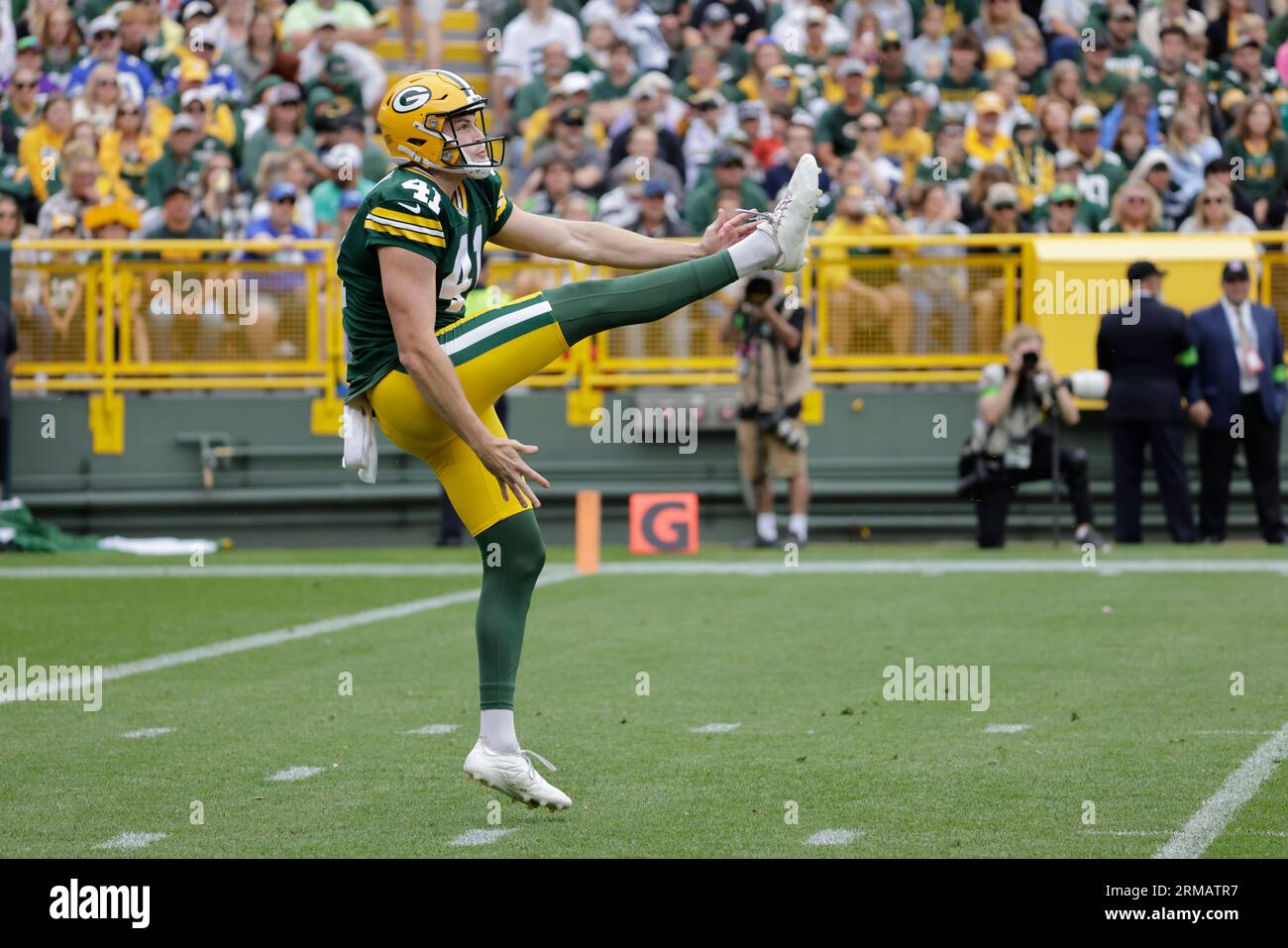 Green Bay Packers punter Daniel Whelan (41) during a preseason NFL football  game against the Cincinnati Bengals on Friday, Aug. 11, 2023, in  Cincinnati. (AP Photo/Emilee Chinn Stock Photo - Alamy