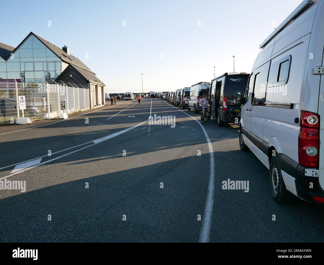 Vehicles waiting to board Brittany Ferries channel crossing from Roscoff to Plymouth. Roscoff, Brittany, France Stock Photo