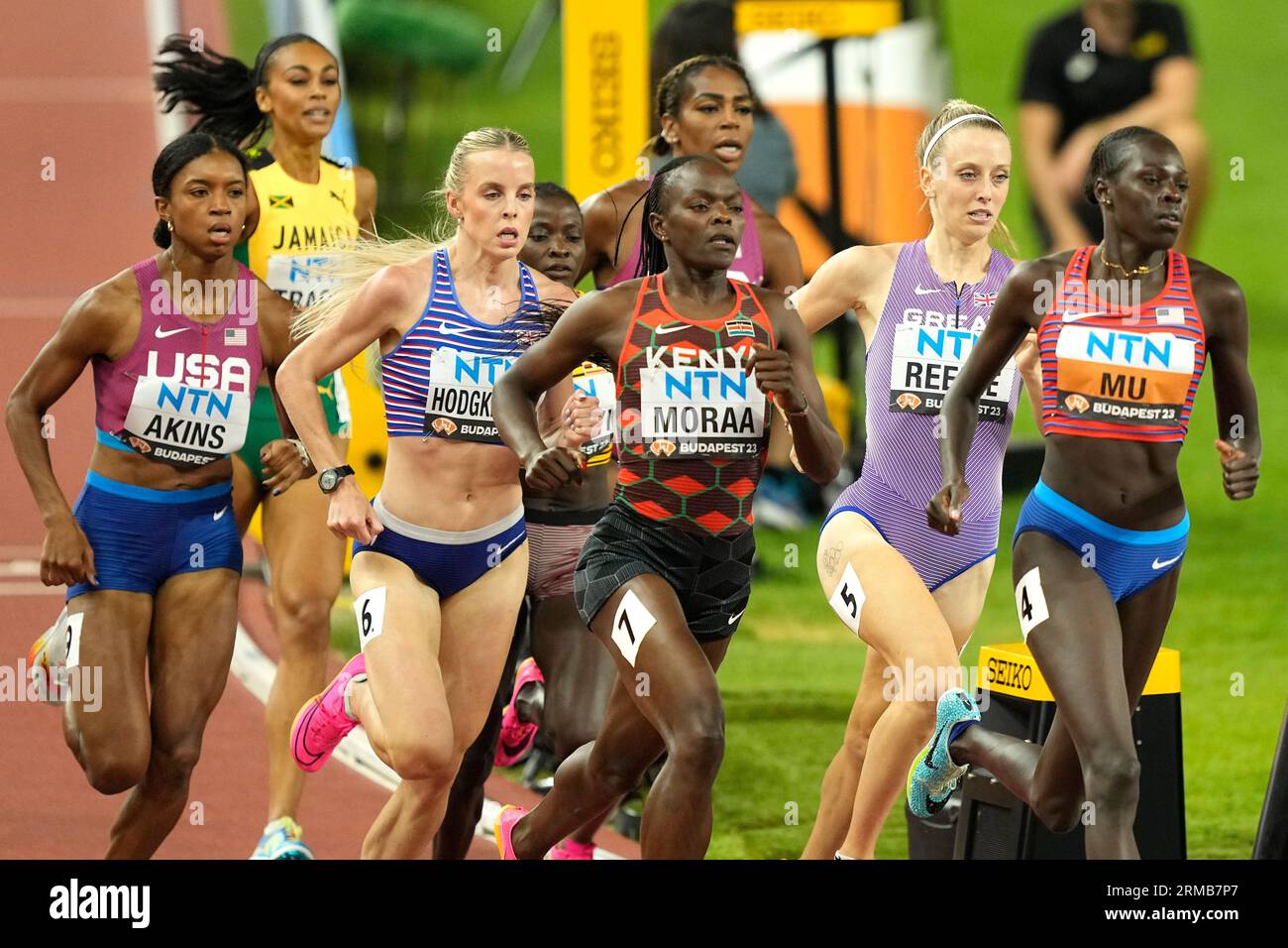 Bronze medalist Athing Mu, of the United States, right, Silver medalist