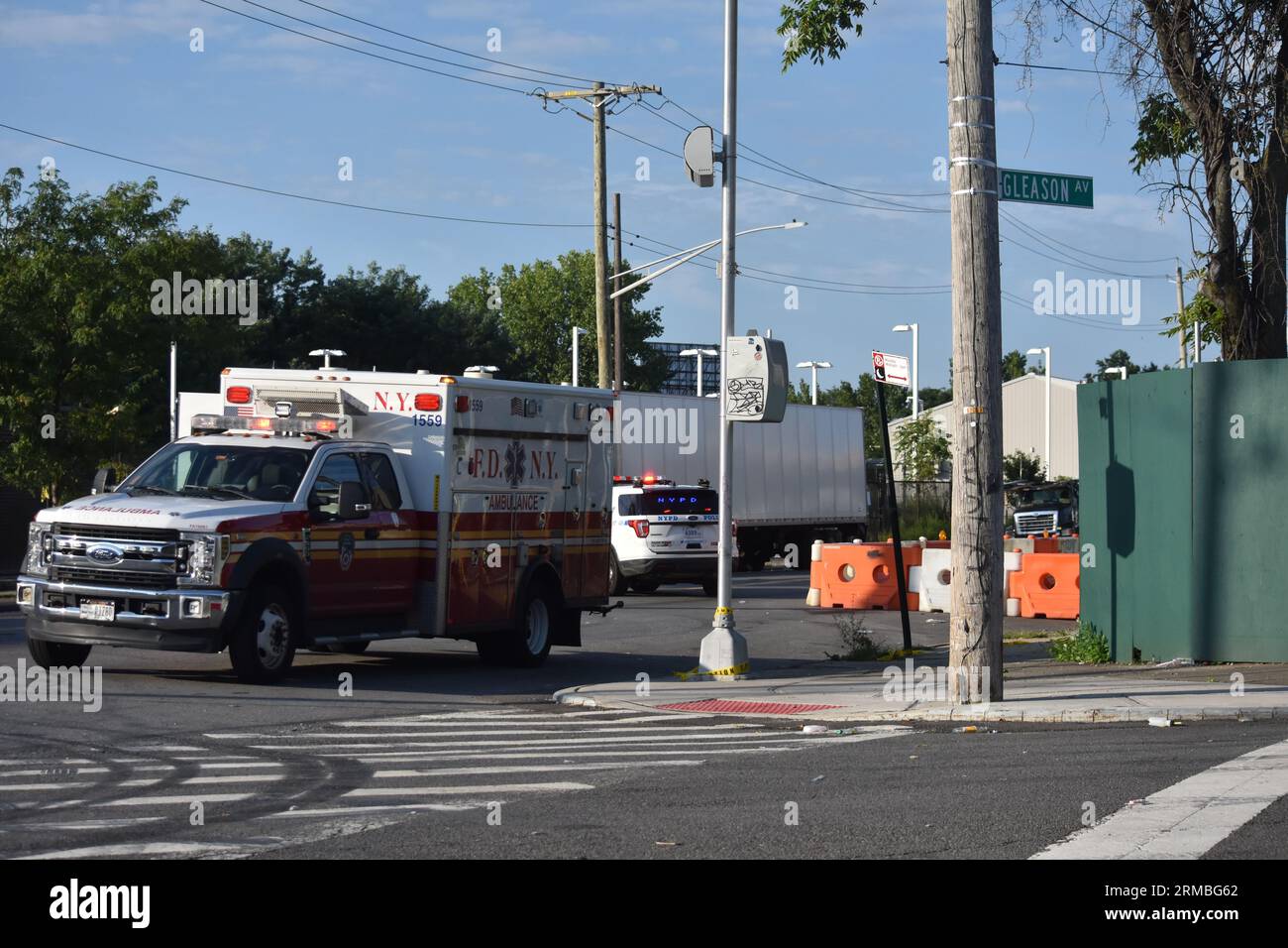 Gleason avenue hires stock photography and images Alamy