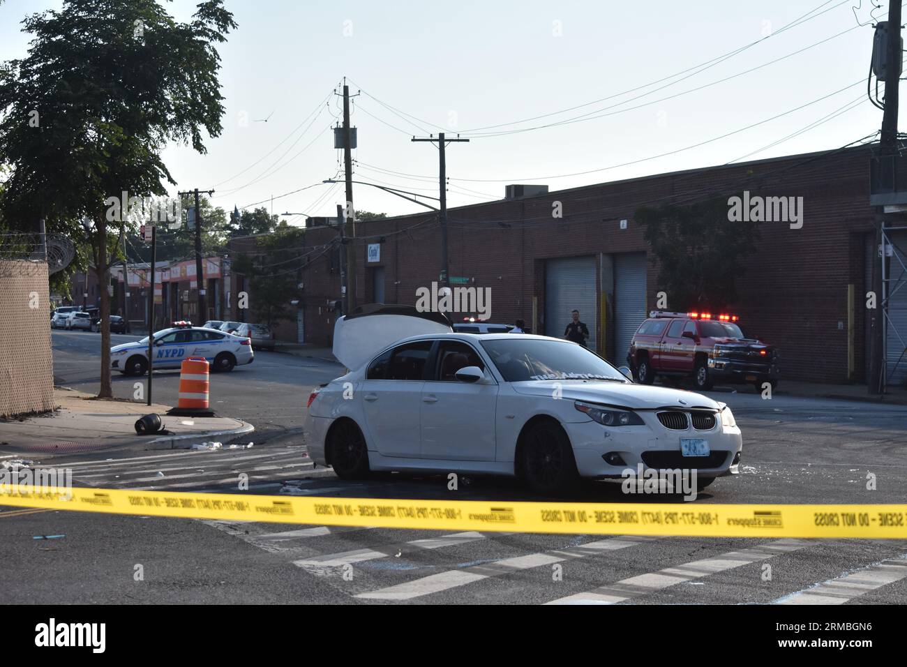 Gleason avenue hires stock photography and images Alamy