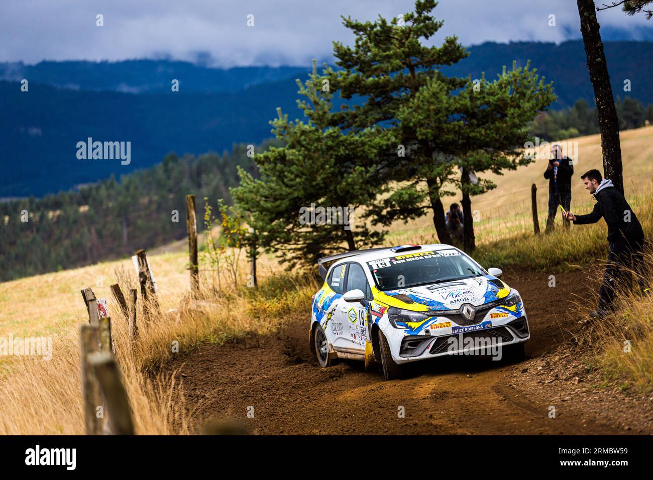 19 HEINEMANN Simon, HEINEMANN Yves, Renault Clio Rally3, action during the Rallye Terre de Lozère 2023, 5th round of the Championnat de France des rallyes Terre 2023, from August 26 to 27, 2023 in Mende, France - Photo Bastien Roux / DPPI Stock Photo