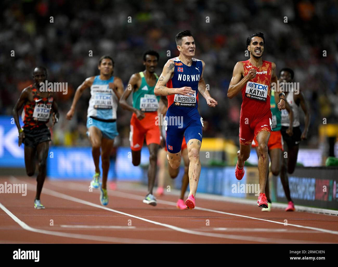 Budapest, Hungary. 27th Aug, 2023. Jakob Ingebrigtsen (front L) of ...