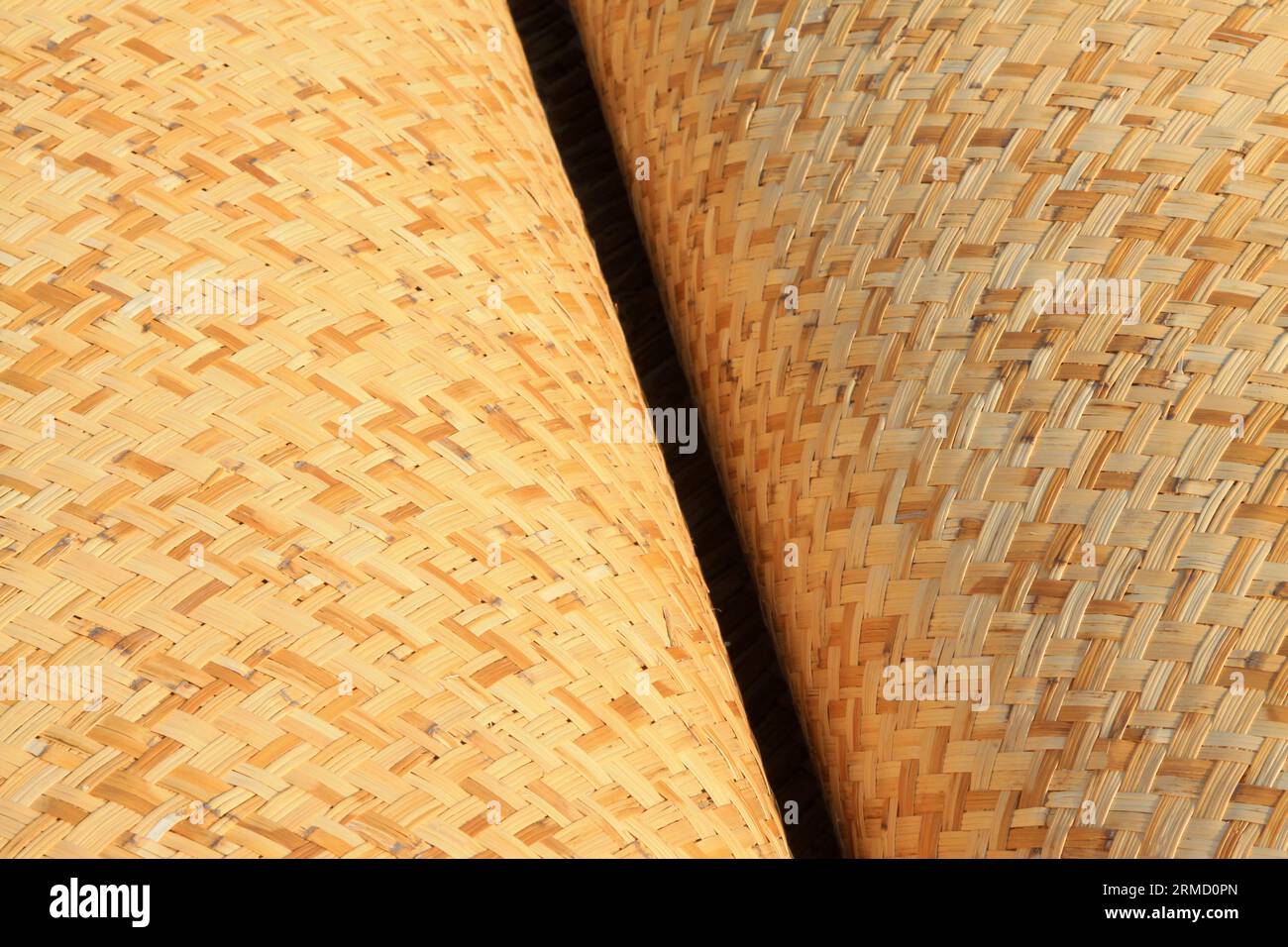 Traditional Reed Mat Reed goods hi-res stock photography and images - Alamy