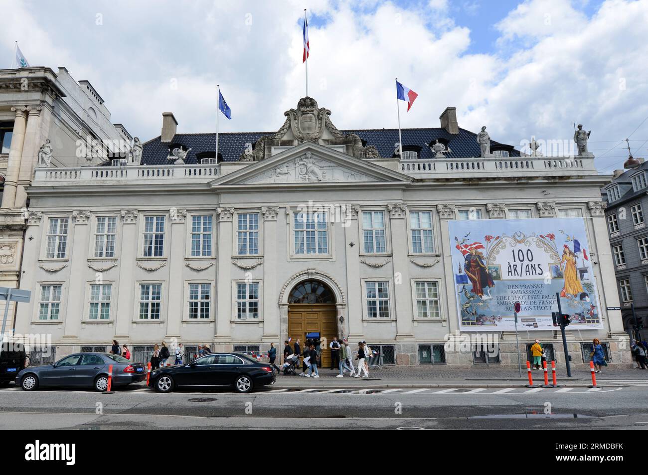 The french consulate hi-res stock photography and images - Alamy