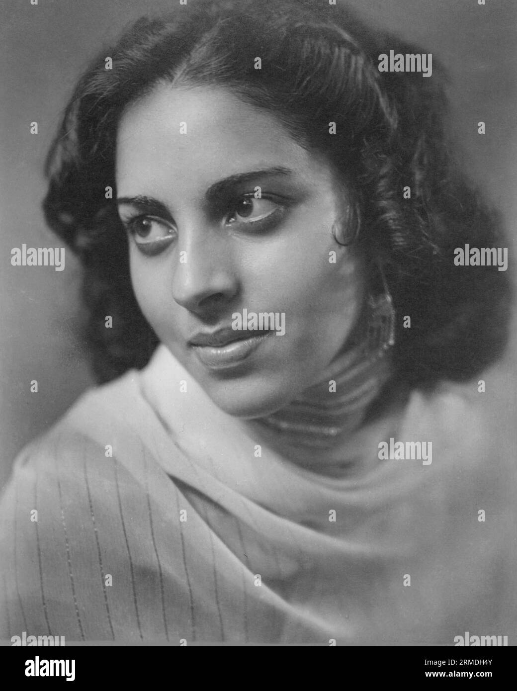 old vintage studio portrait black and white early 1900s silver gelatin ...