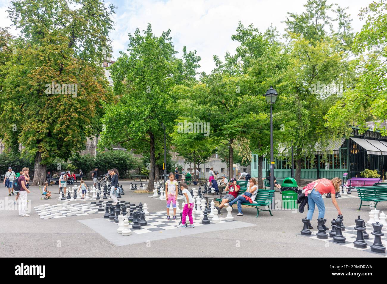 Giant chess boards (Jeux d'échecs) in Parc des Bastions, Les Bastions,  Vieille-Ville, Geneva (Genève) Canton of Geneva, Switzerland Stock Photo -  Alamy