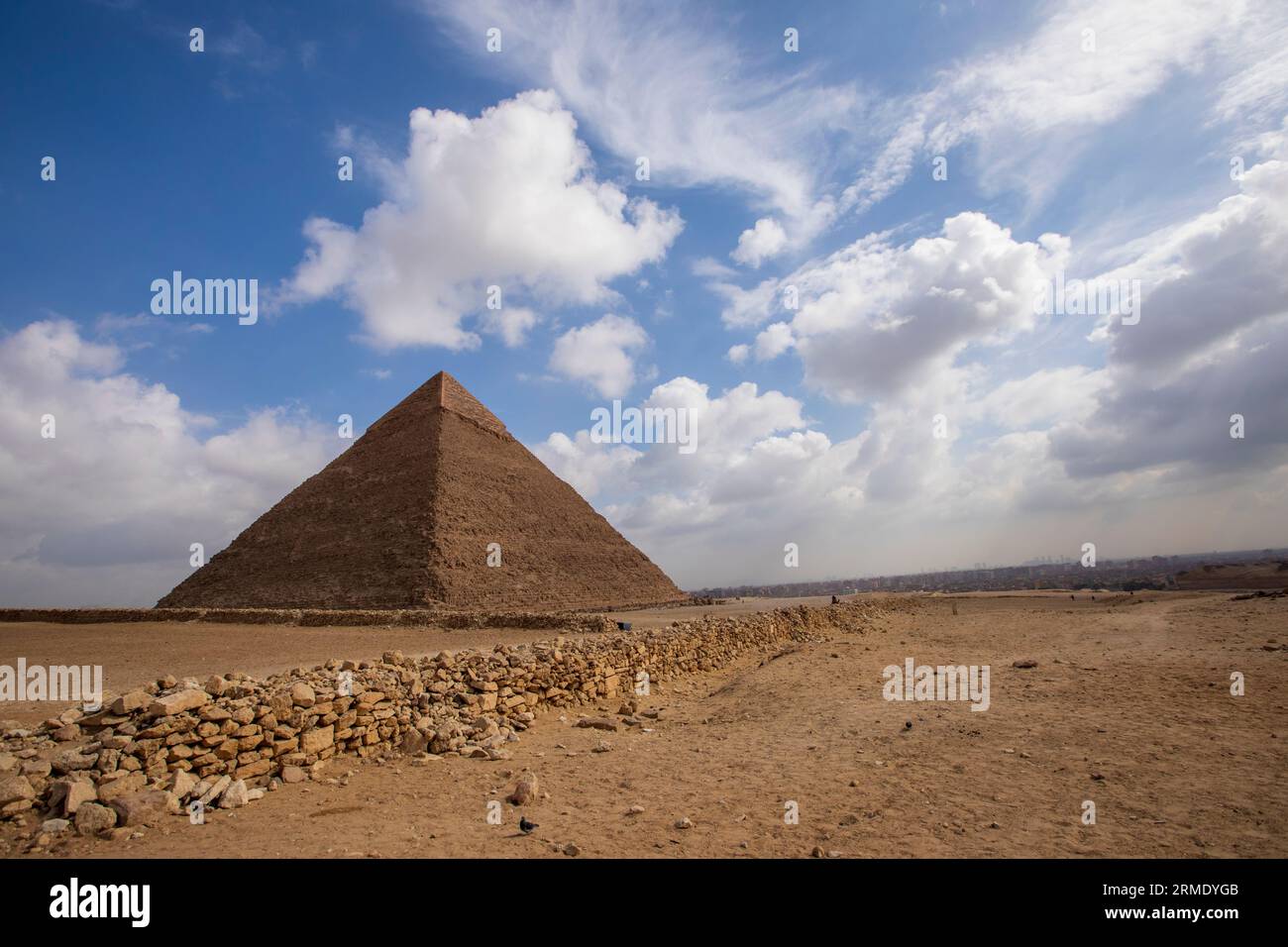 The Pyramid of Khafre, the second largest of the Pyramids of Giza Stock Photo