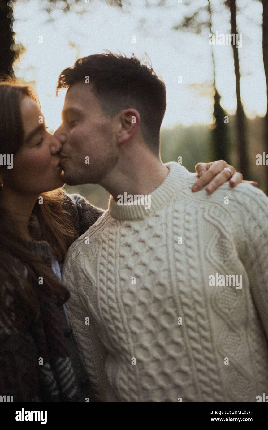 Young couple walk in winter hi-res stock photography and images - Alamy