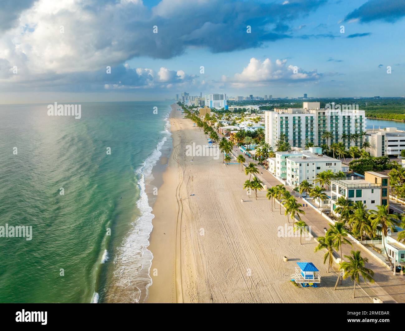 hollywood beach closed july 4