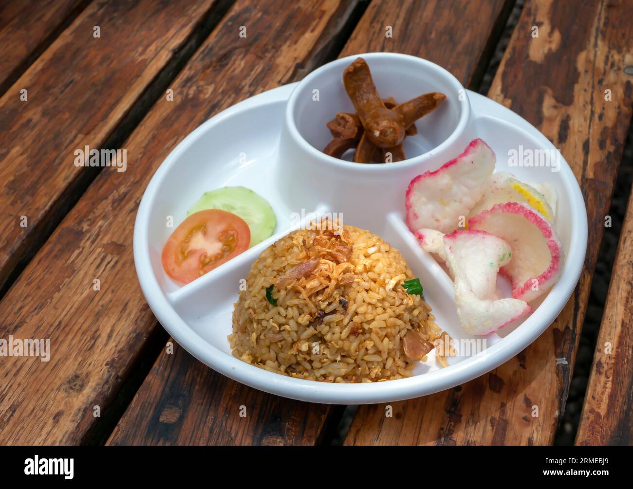 Nasi goreng sosis hi-res stock photography and images - Alamy