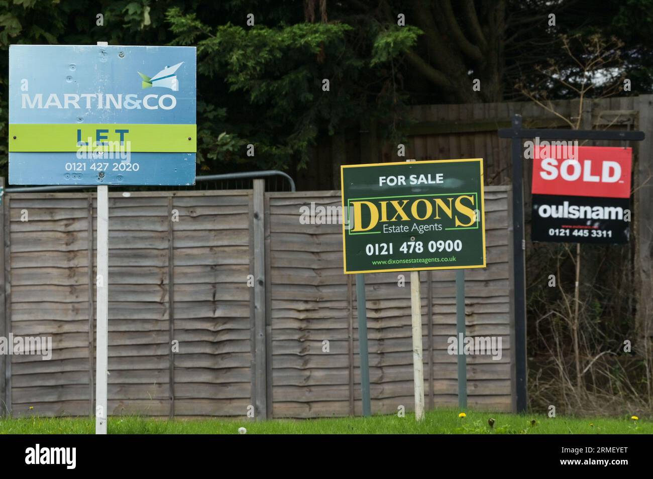 Flatshare rent hires stock photography and images Alamy