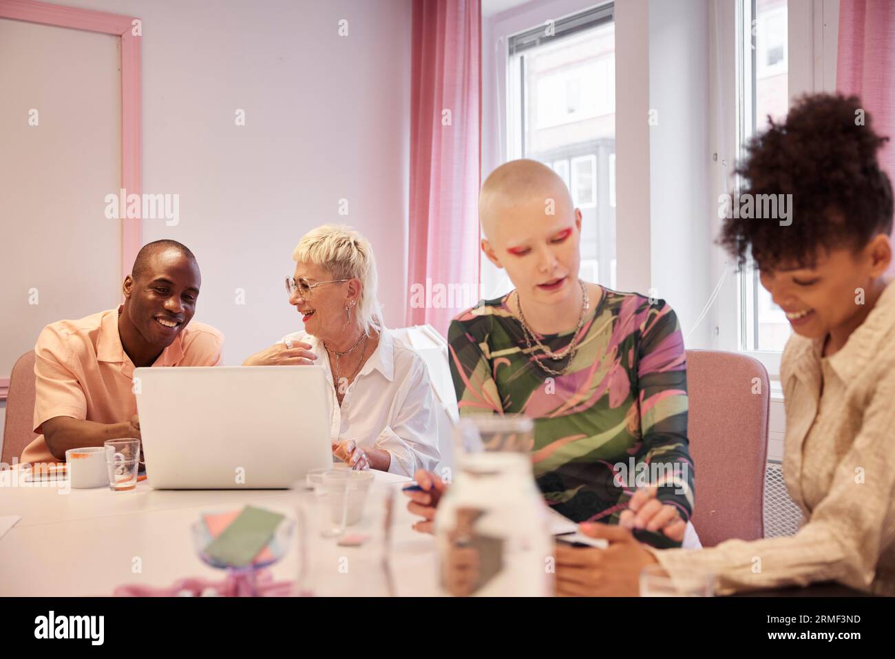 Professional meeting place hi-res stock photography and images - Alamy