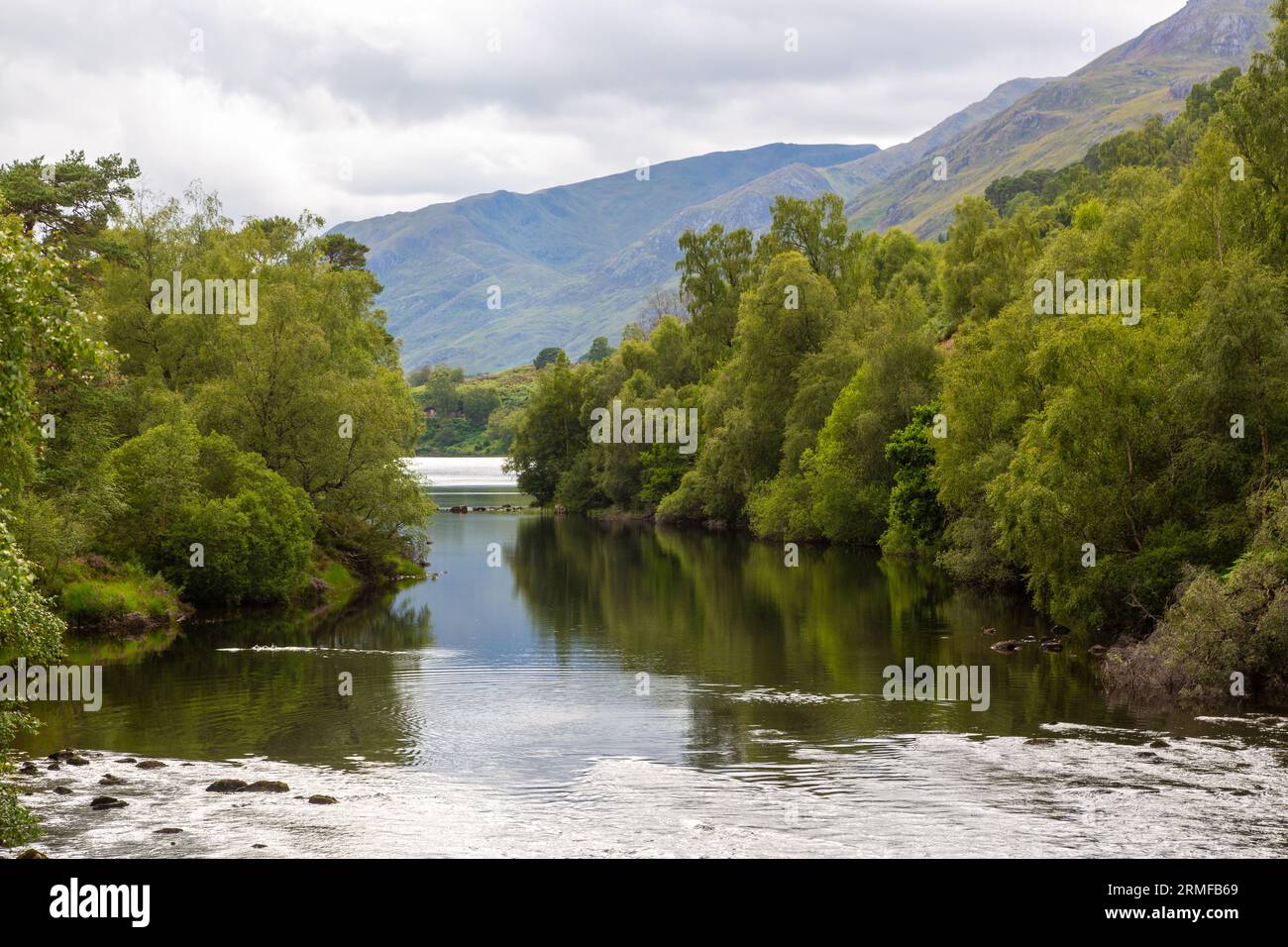 The River Glen Affric in Glen Affric Stock Photo