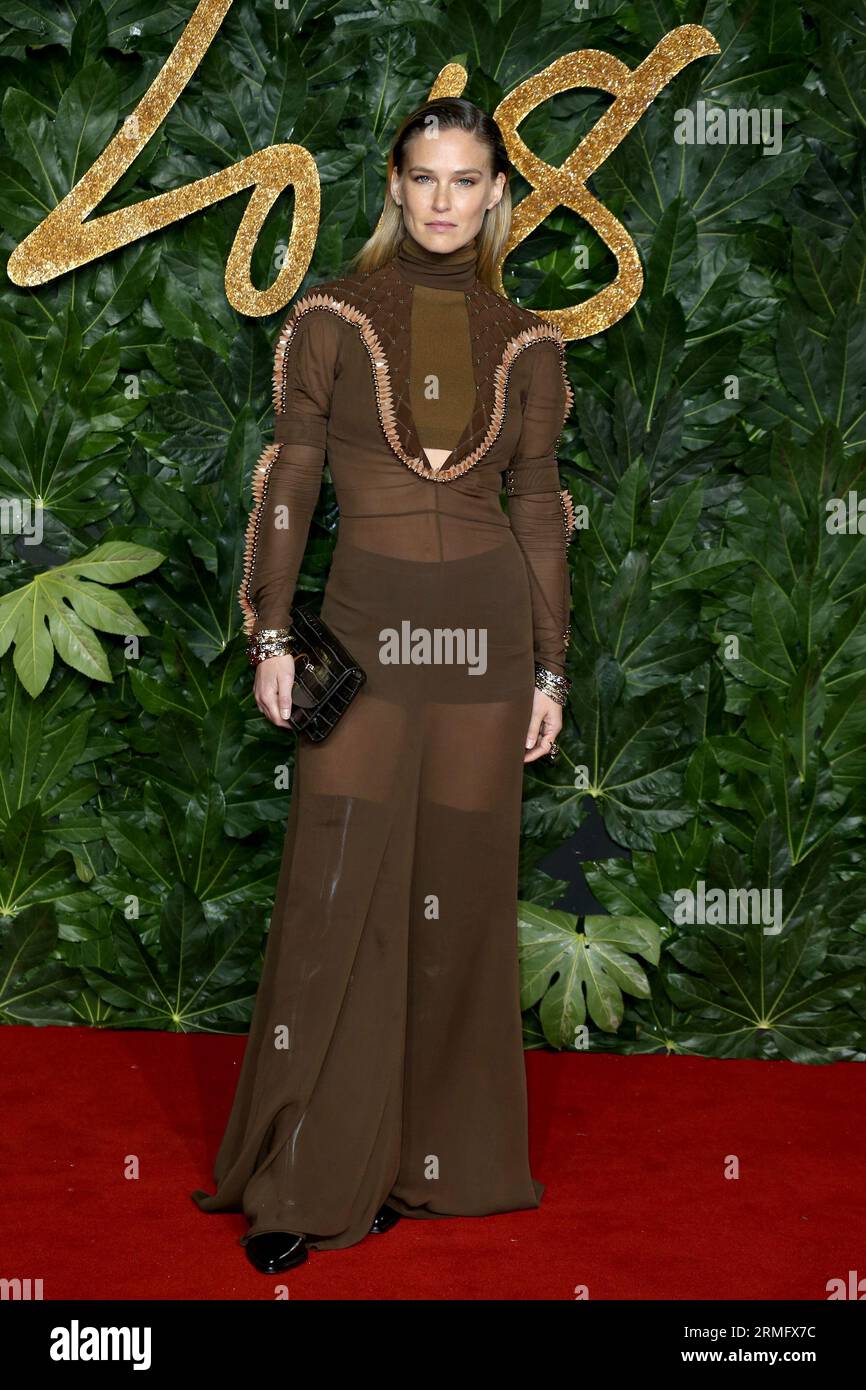 bar refaeli green dress attends the Fashion Awards at the Royal Albert Hall in London Stock Photo bodyshape: hourglass