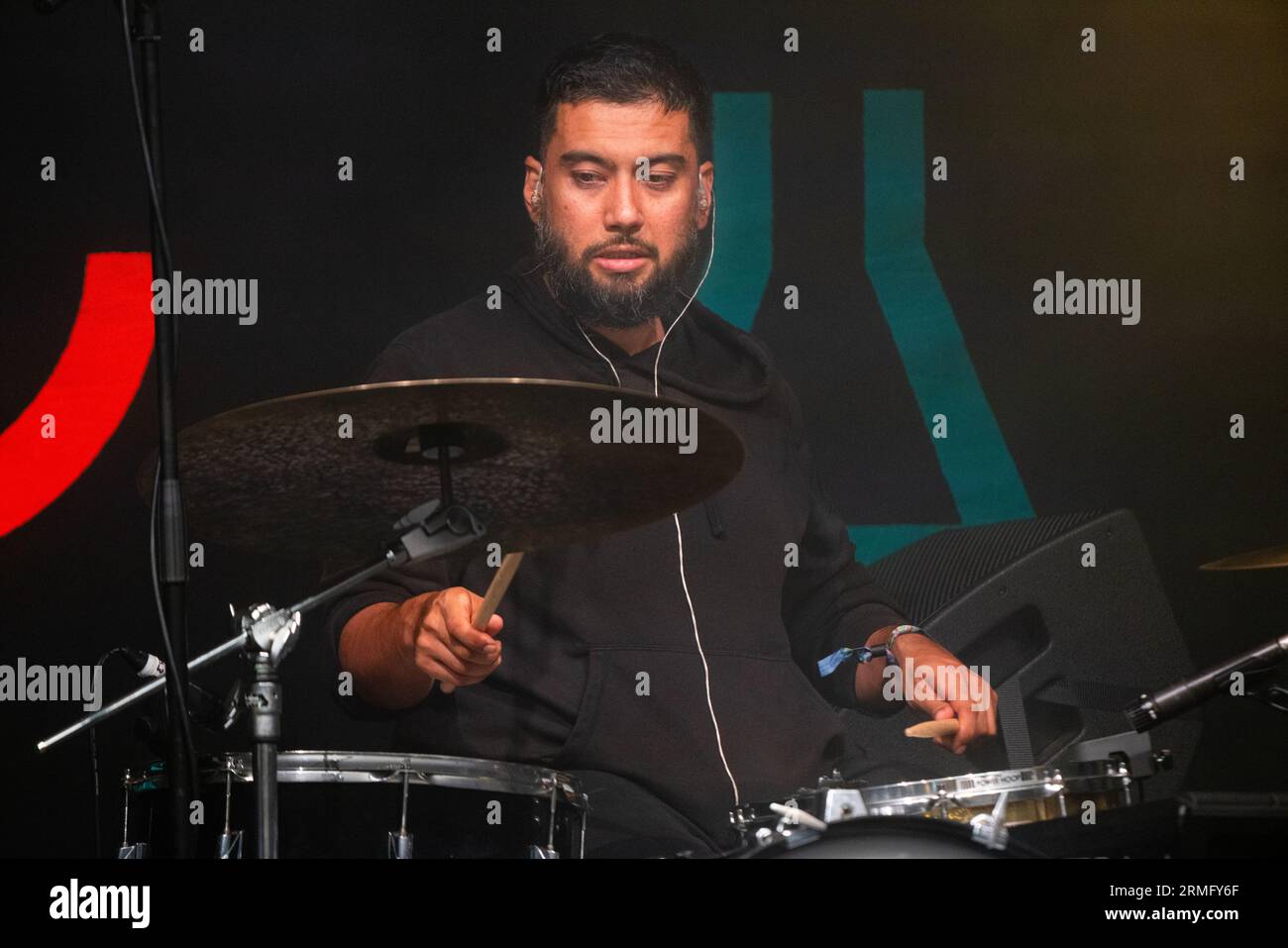 Hamir Atwal plays drums with Salami Rose Joe Louis at Green Man