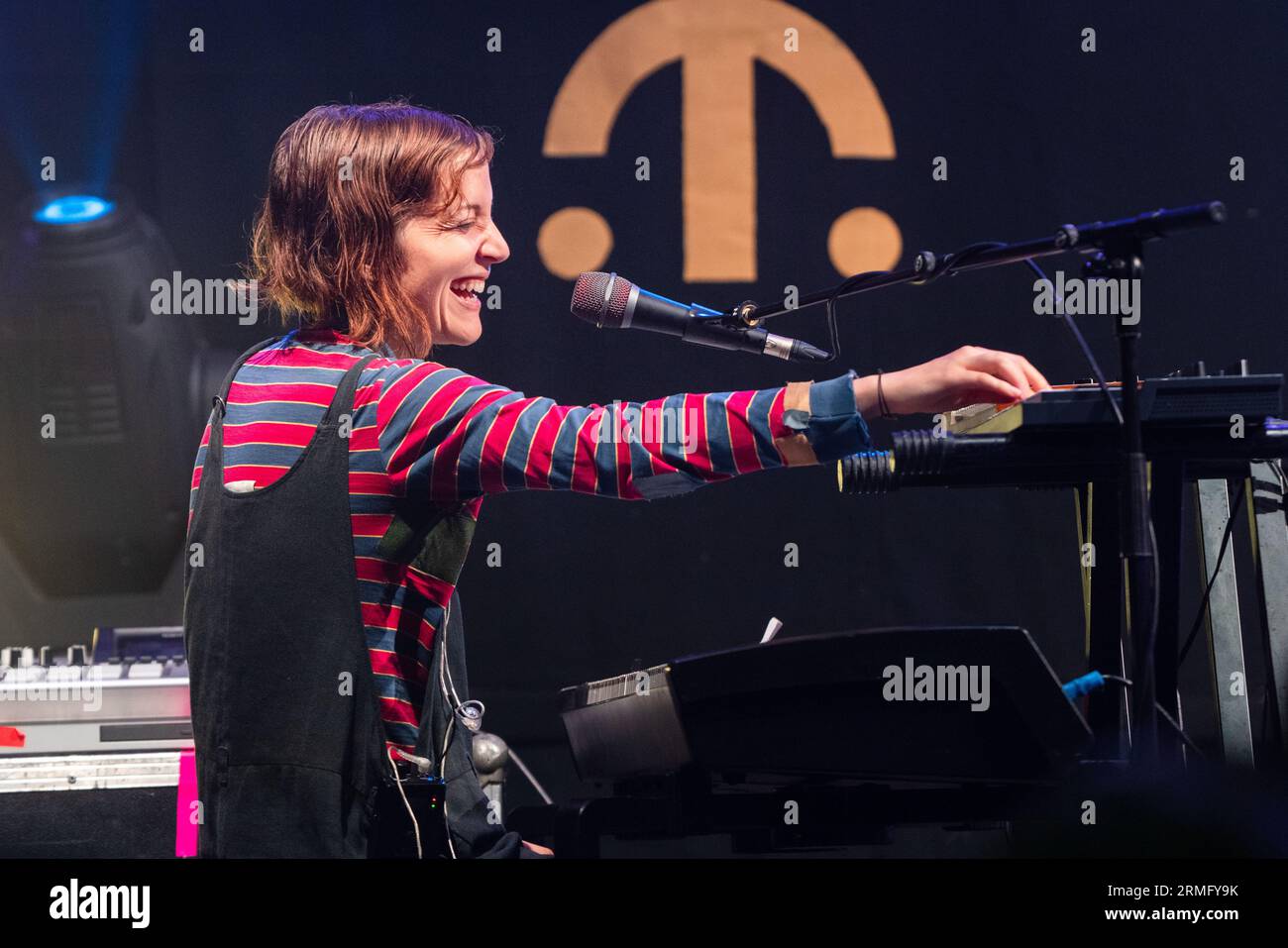 Salami Rose Joe Louis Lindsay Olsen plays the Wallled Garden at