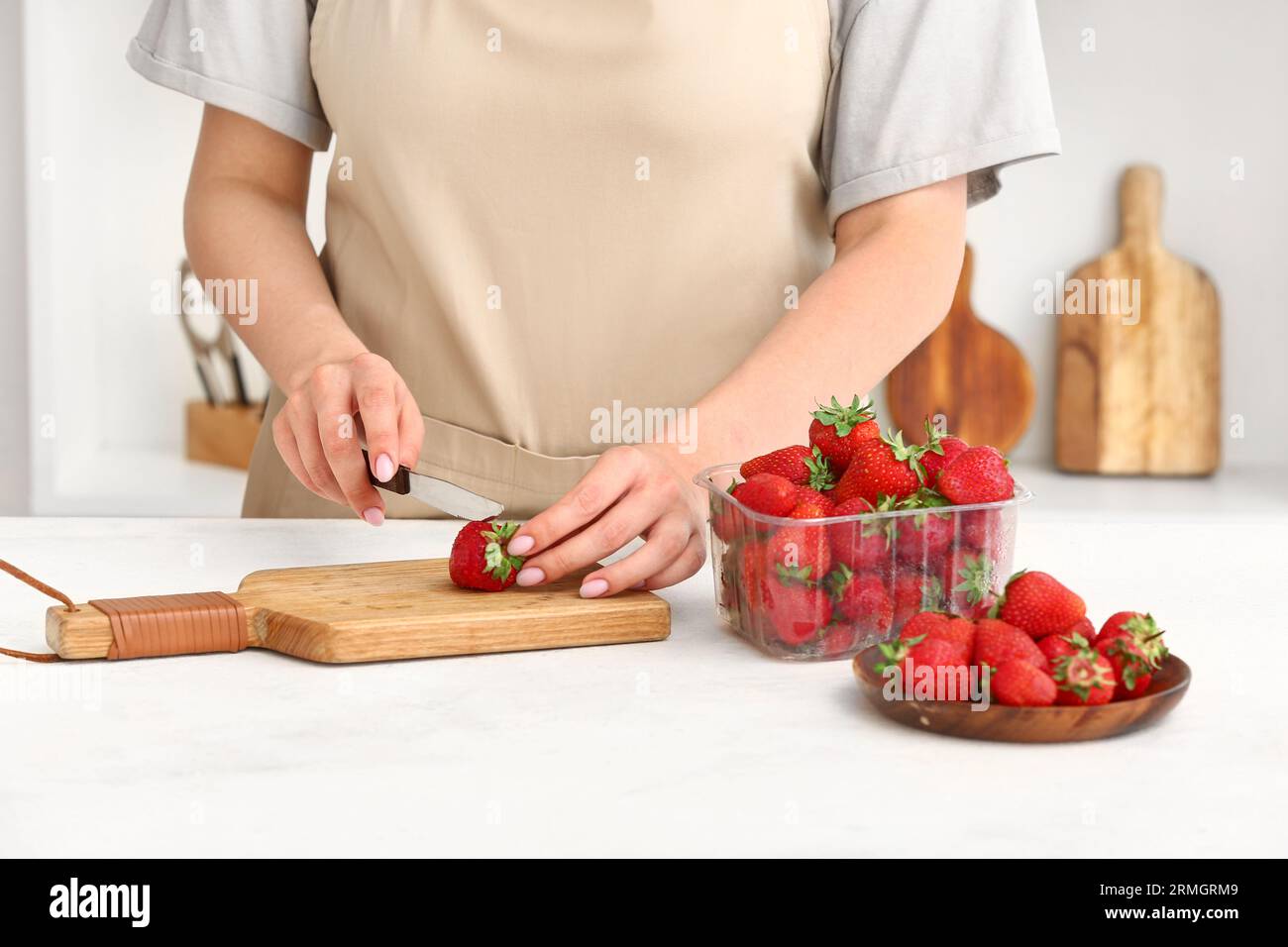 Wild strawberries in container hi-res stock photography and images - Alamy