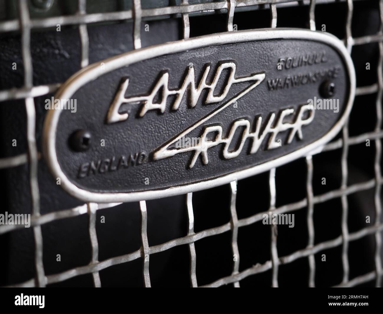 Classic land rover hi-res stock photography and images - Alamy
