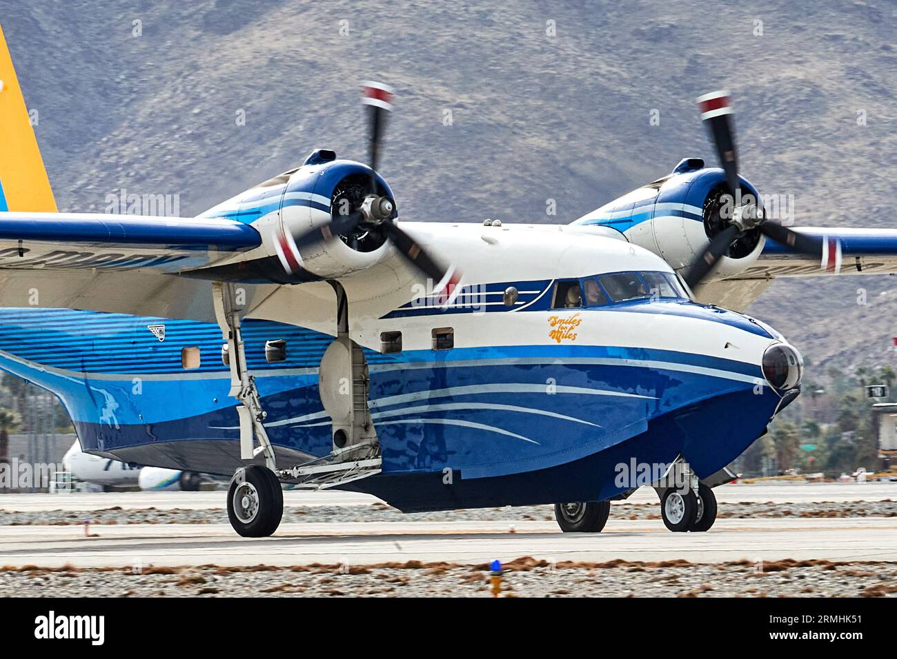 Palm Springs, California, USA. 15th Jan, 2023. A Grumann Albatross seaplane landing in Palm Springs. This aircraft entered service in the USAF in 1953 and served during combat in search and rescue in Korea and Vietnam. (Credit Image: © Ian L. Sitren/ZUMA Press Wire) EDITORIAL USAGE ONLY! Not for Commercial USAGE! Stock Photo
