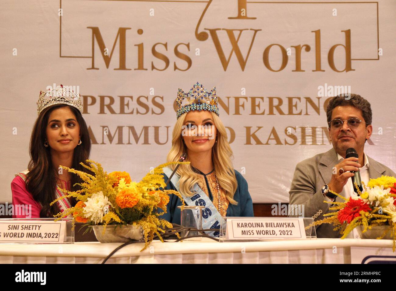Miss world india sini shetty hires stock photography and images Alamy
