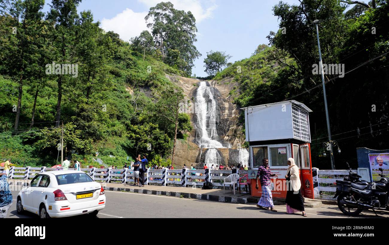 Beautiful scenic view of kodaikanal Silver Cascade Waterfall with ...
